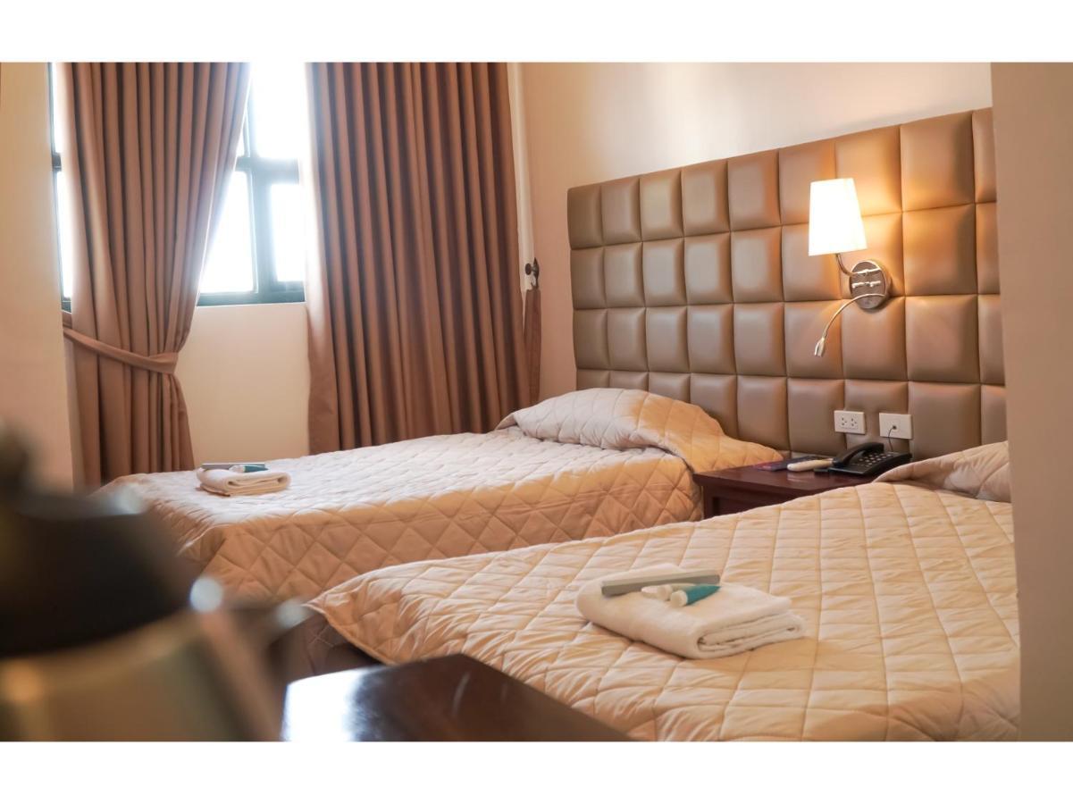 M28 Hotel And Apartments Quezon City Buitenkant foto
